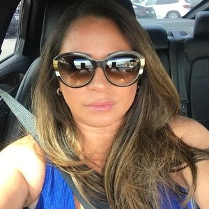 Meet your Posher, Lorena